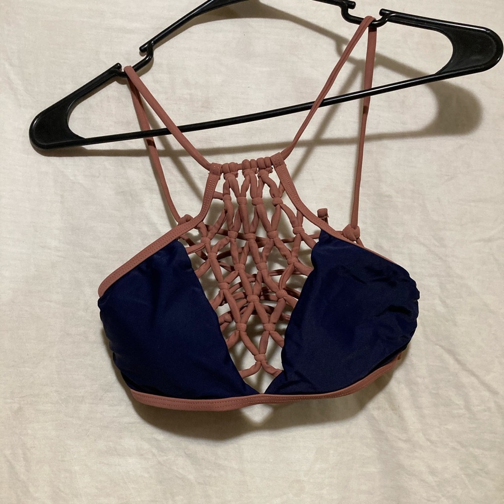 Cage style bikini top